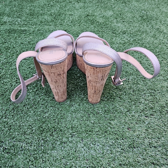 Charles by Charles David Cork Wedge Sandals - Picture 3 of 6